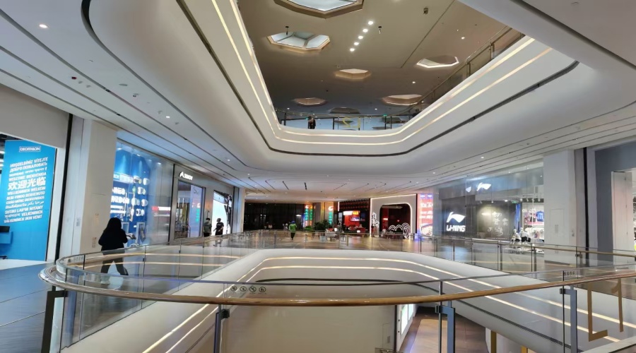 感恩汕頭華潤中心萬象城對飾紀(jì)上品GRG天花的信任支持